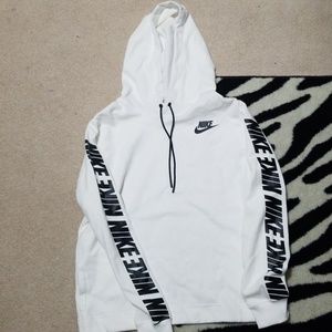 Womens Nike sweatshirt